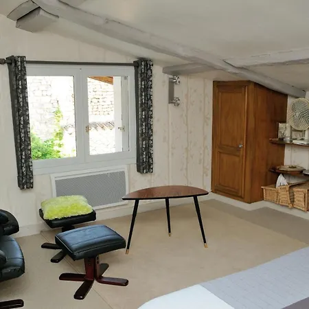 La Maison De Francoise A Jonzac