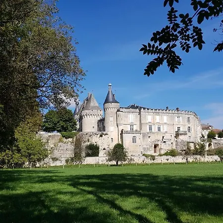 La Maison De Francoise A Jonzac